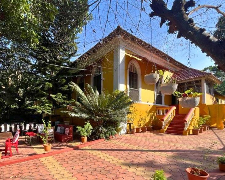 Casa Do Leao A 150 Year Old Portuguese Home Nerul  Exterior photo